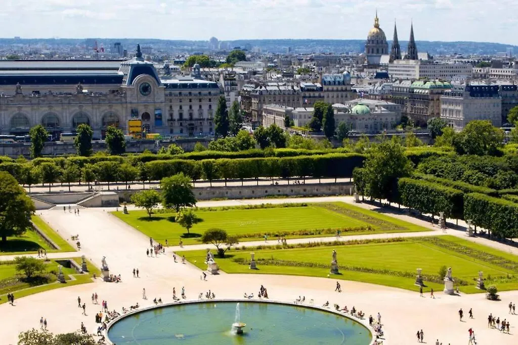 1 Bedroom Apt Only 15 Min Walk To The Louvre Paris Apartment